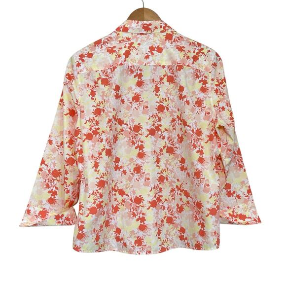 Foxcroft Plus Size 14P Orange Floral Wrinkle Free Shaped 3/4 Sleeve Button Top - Picture 3 of 6